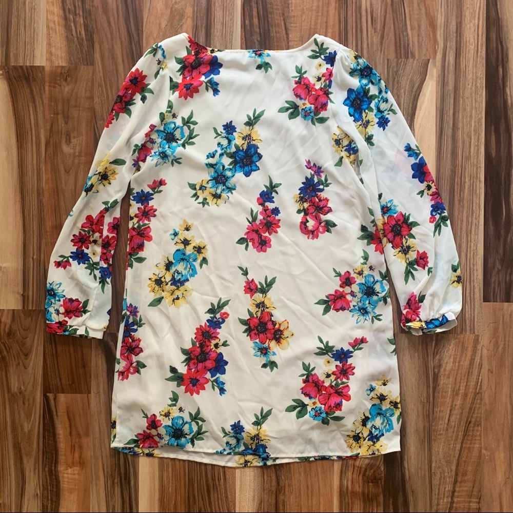 Floral Print Shift Dress - Picture 2 of 5